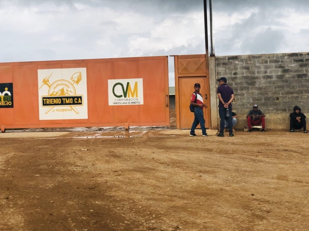 Un robo de película... de comedia: Pintaron barras de acero de dorado tras hurtar 20 kilos de oro de la CVM en Bolívar