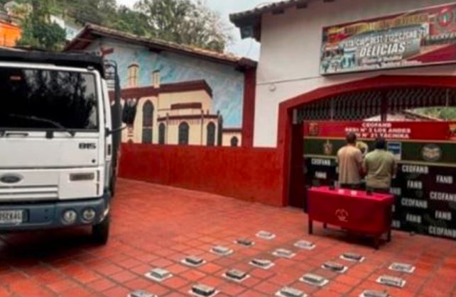GNB detuvo a dos hombres por presuntamente traficar 26 kilos de cocaína en Táchira