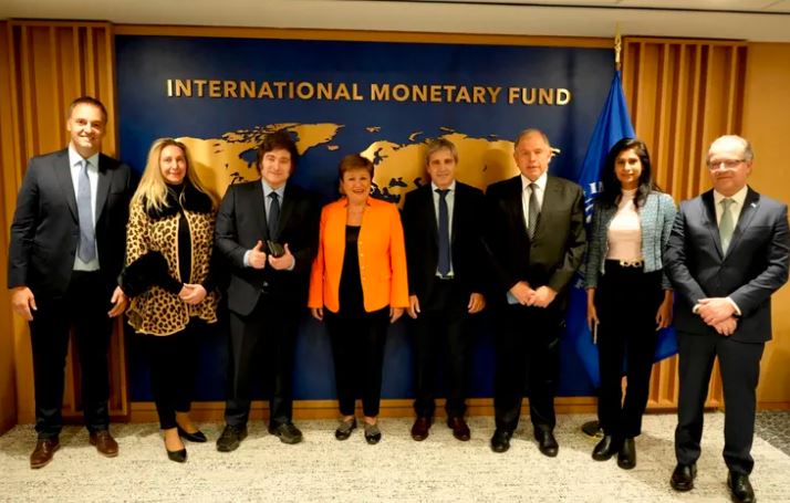 FMI validó un desembolso inmediato para Argentina de dos mil millones de dólares