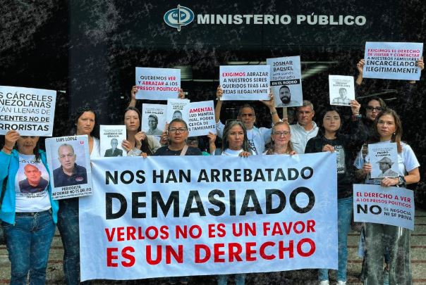 Convocan protesta digital contra el aislamiento que padecen los presos políticos en El Helicoide