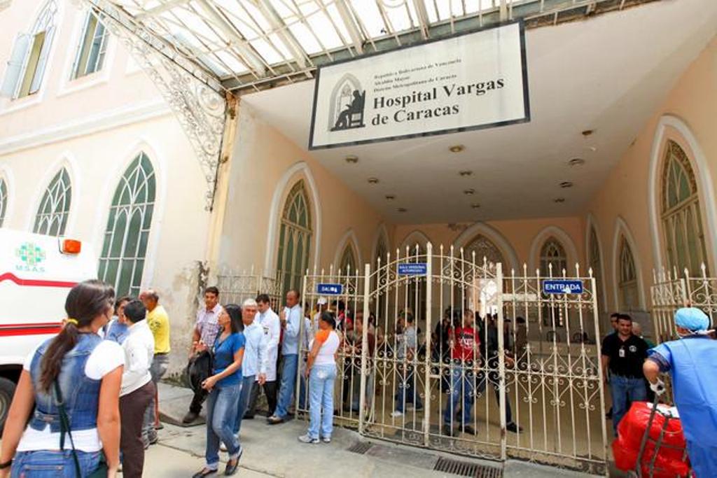 Cayó banda detrás del doble homicidio en el hospital Vargas: el crimen fue ordenado desde EEUU