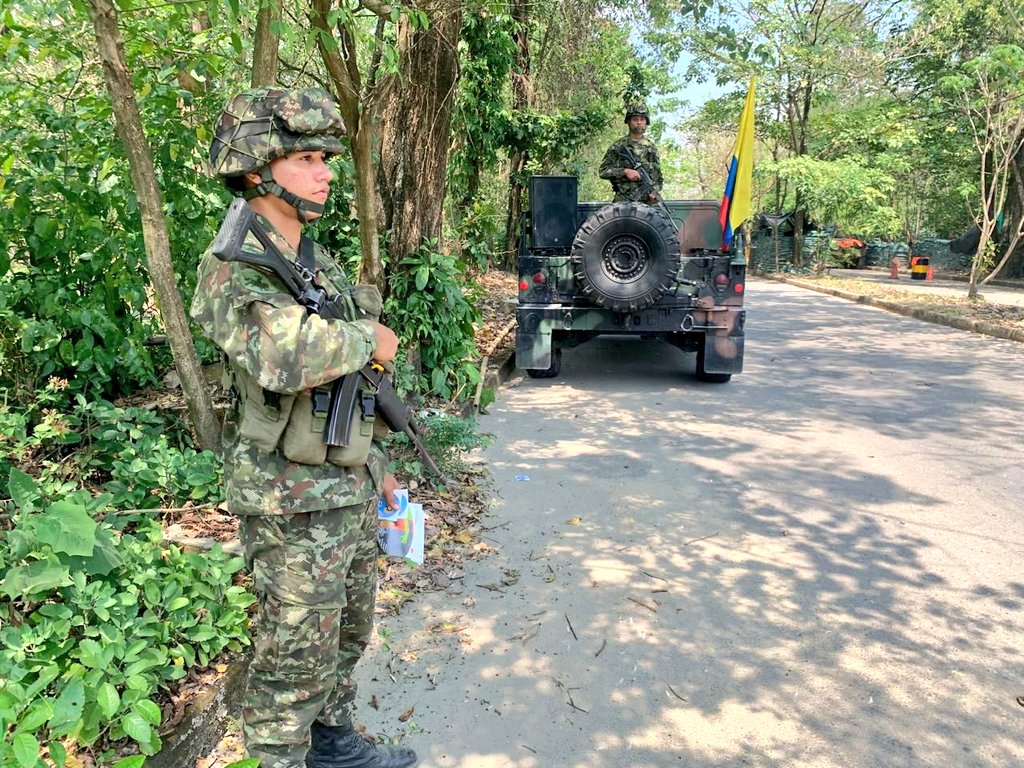 Militares colombianos decomisaron una tonelada de explosivos en manos de las Farc