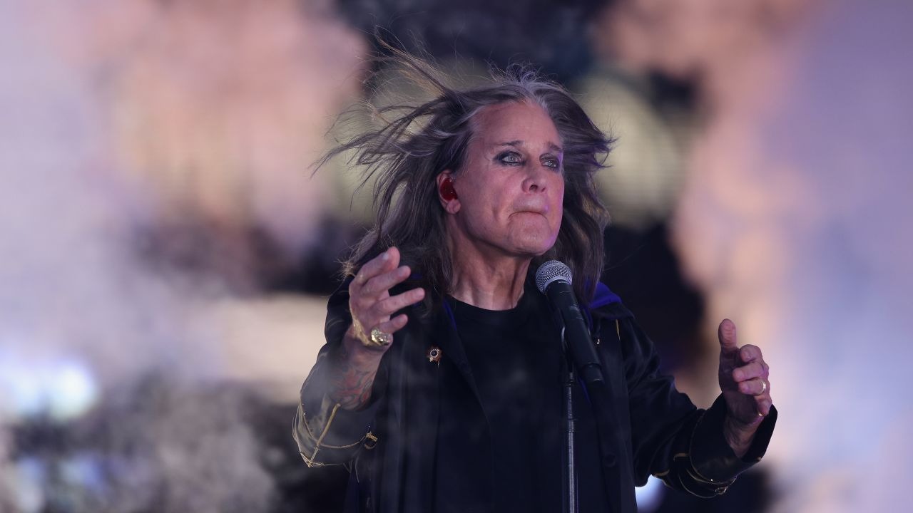 El show en el que Ozzy Osbourne mordió un murciélago en pleno escenario (VIDEO)