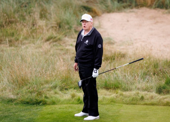 Donald Trump, presidente, magnate y dueño de 19 campos de golf