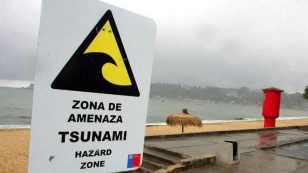 Olas de gran altura llegaron a la costa de Chile tras el tsunami generado por un terremoto en Rusia