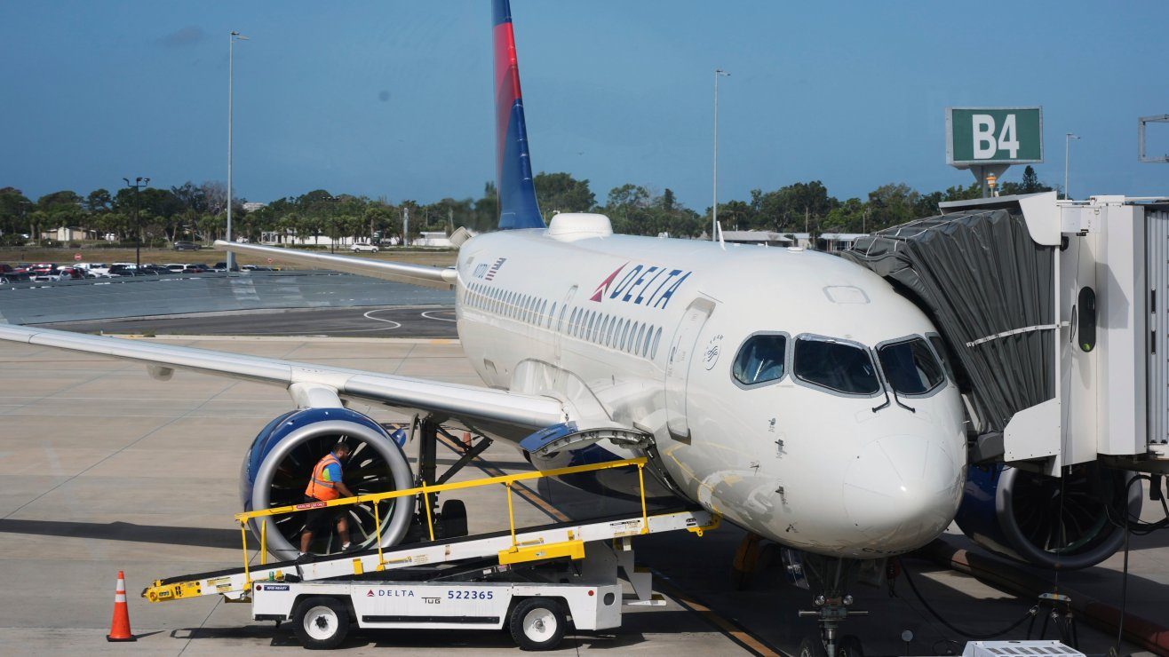 ICE arrestó a un piloto de Delta Airlines tras aterrizar el avión en aeropuerto de San Francisco