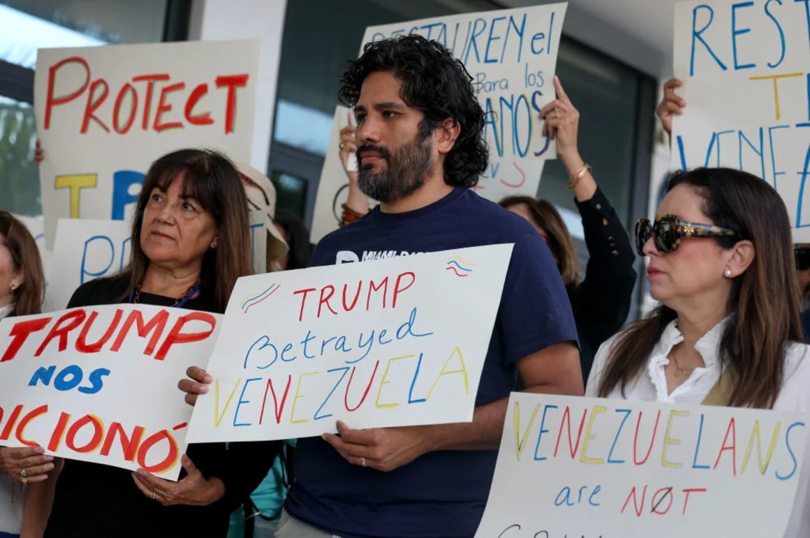 Con pocas posibilidades de asilo y sin TPS, miles de venezolanos en EEUU se enfrentan al temor de volver a su país