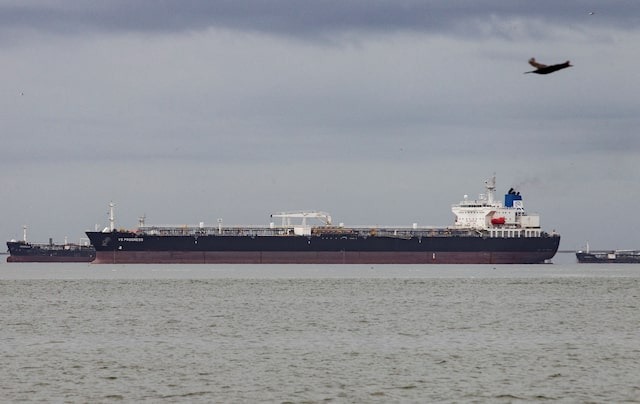 Reuters: Compañías petroleras extranjeras en Venezuela esperan autorizaciones de EEUU
