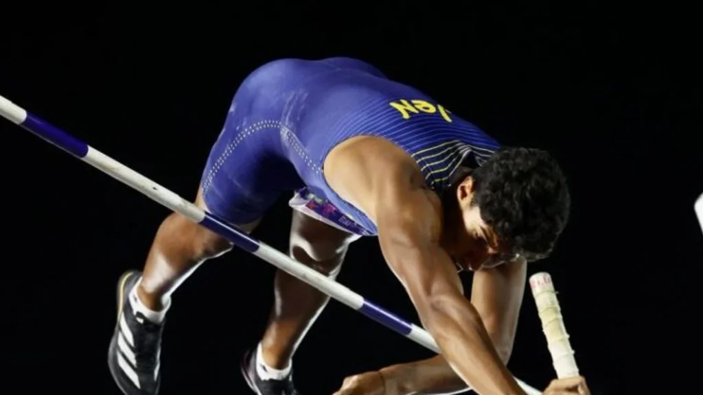 ¡Un salto de oro! Atleta venezolano rompe récord en los Juegos Panamericanos Junior 2025