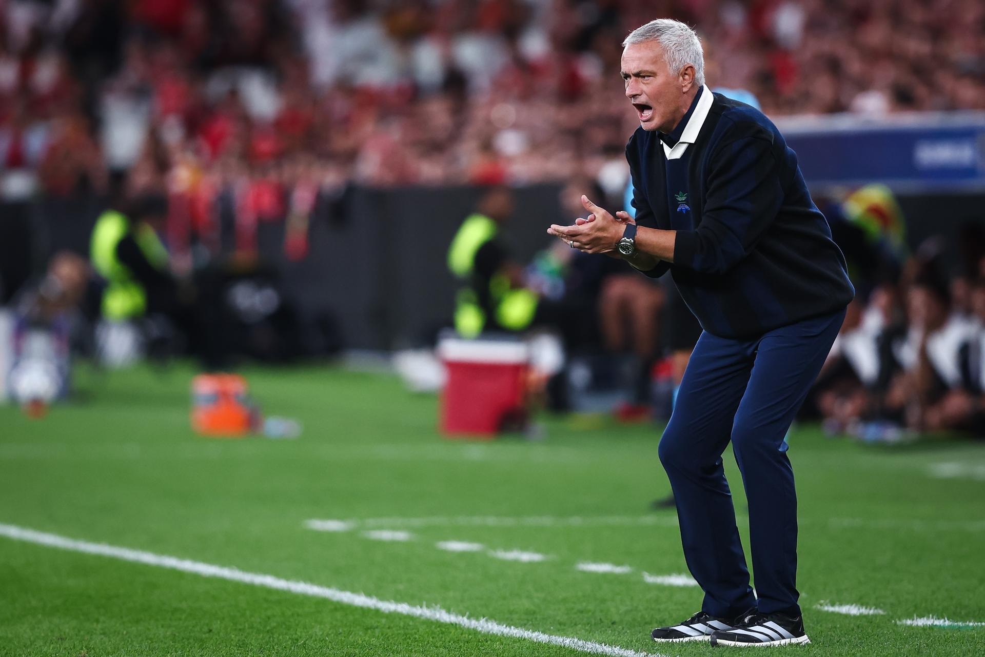 Fenerbahce destituyó a José Mourinho por quedar fuera de la Champions