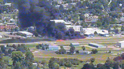 VIDEO: Avioneta chocó contra un avión en la pista de rodaje de un aeropuerto en Montana