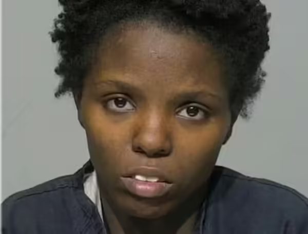 Horror en Wisconsin: Mujer asesinó a su bebé de 10 meses y dejó el cadáver en una caja de cartón