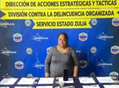 Capturaron en Zulia a una mujer que se hacía pasar por funcionaria del Saren: cobraba por "agilizar" trámites