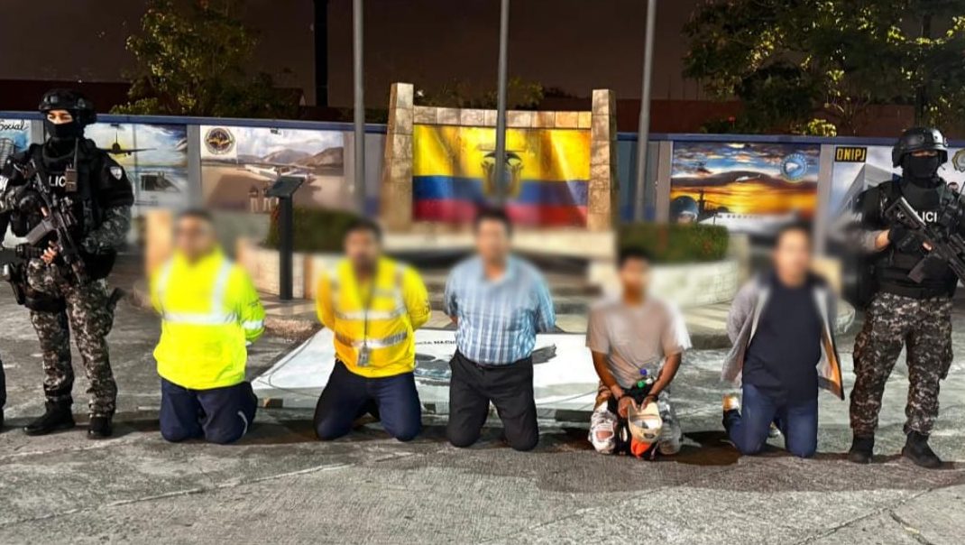 Ecuador decomisó 1,5 toneladas de cocaína en contenedor que iba a Reino Unido