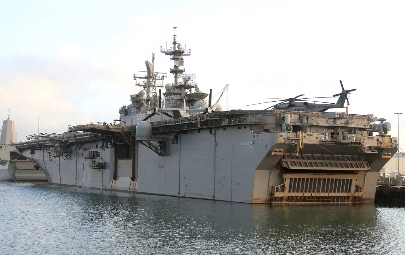 El huracán Erin retrasó la misión del Grupo Anfibio Listo Iwo Jima en el mar Caribe