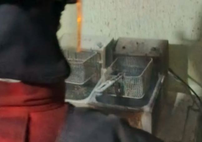 ¡Susto! Masivos desalojos y varios heridos dejó un fuerte incendio en edificio de Caracas