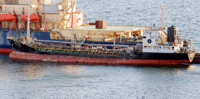 Reuters: Las sanciones de EEUU obligan a los buques con petróleo ruso a desviarse de la India