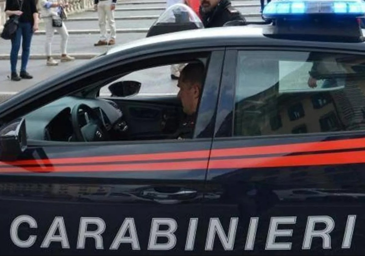 Descuartizado y oculto en cal: El macabro asesinato de un joven a manos de su madre y su pareja en Italia