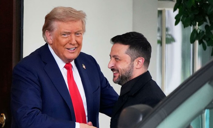 Trump pausó la reunión con Zelenski y los líderes europeos para llamar a Putin, según CNN