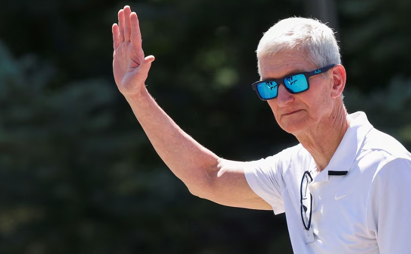 Apple revela los salarios base de sus empleados en Estados Unidos
