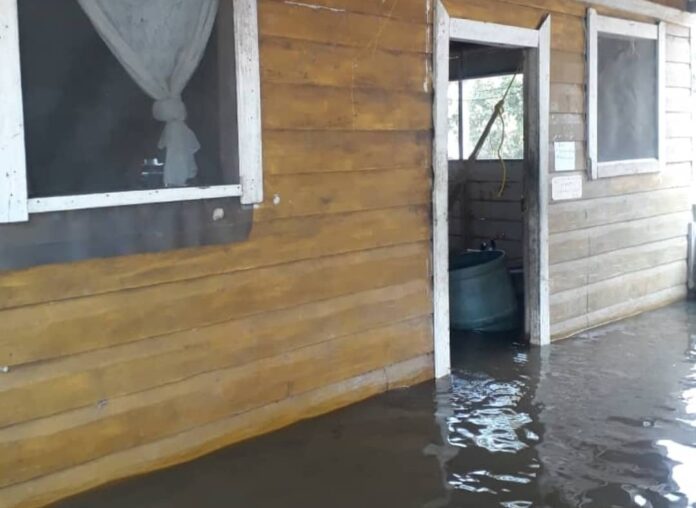 El río Orinoco sigue subiendo su nivel en Delta Amacuro