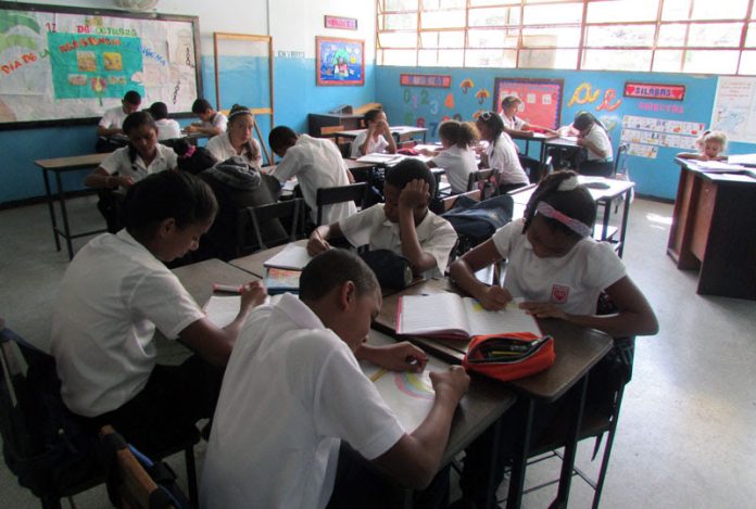 Cecodap advierte que la verdadera batalla en Venezuela es lograr que los niños no abandonen las aulas