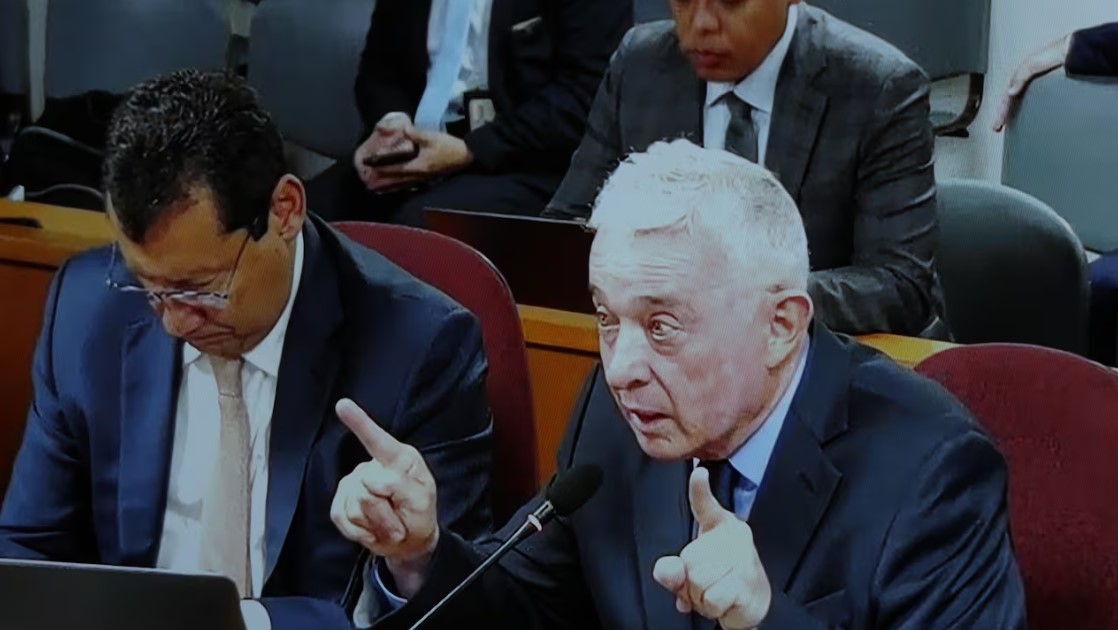 Defensa de Álvaro Uribe pide el restablecimiento inmediato de la libertad: detalles de la acción de tutela