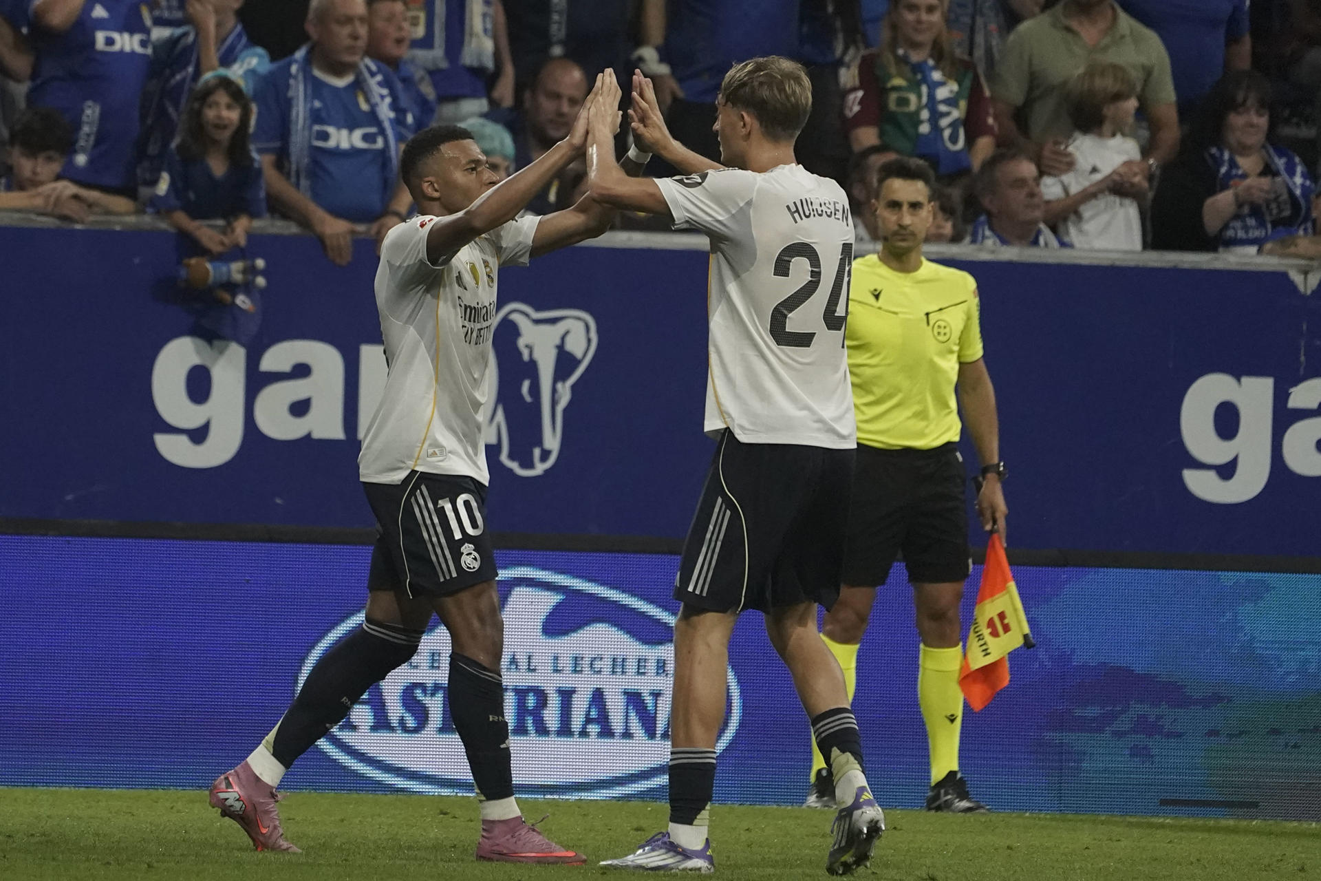 Exhibición de Mbappé llevó al Real Madrid a la victoria contra Real Oviedo en LaLiga