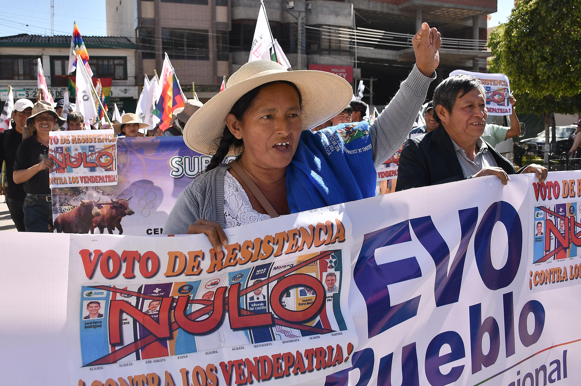 Ministro boliviano alerta que sectores de Evo Morales intentan "convulsionar" los comicios