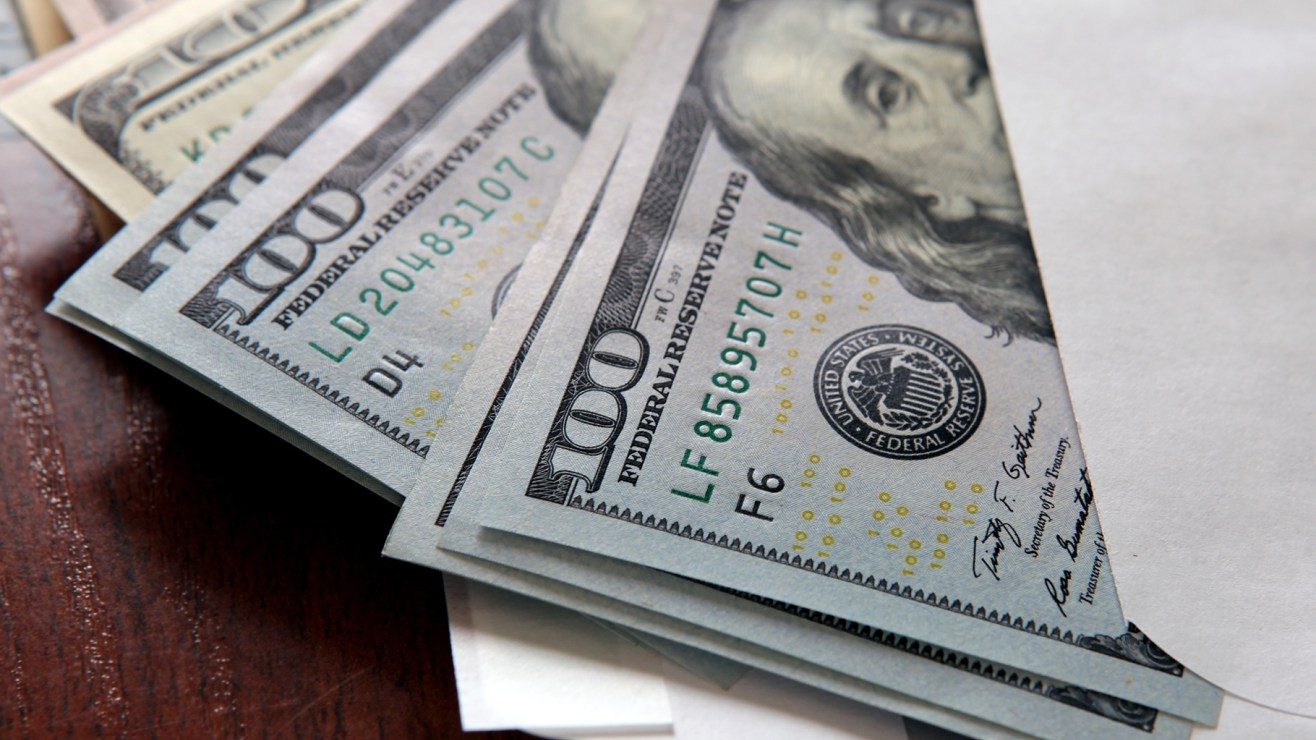 Pastor y falso abogado estafaron miles de dólares a feligreses en Florida: prometían gestionar trámites migratorios