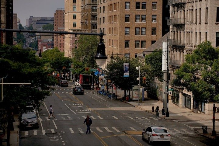 Qué se sabe del brote de la enfermedad del legionario que aterra a Nueva York y ya ha dejado dos muertos