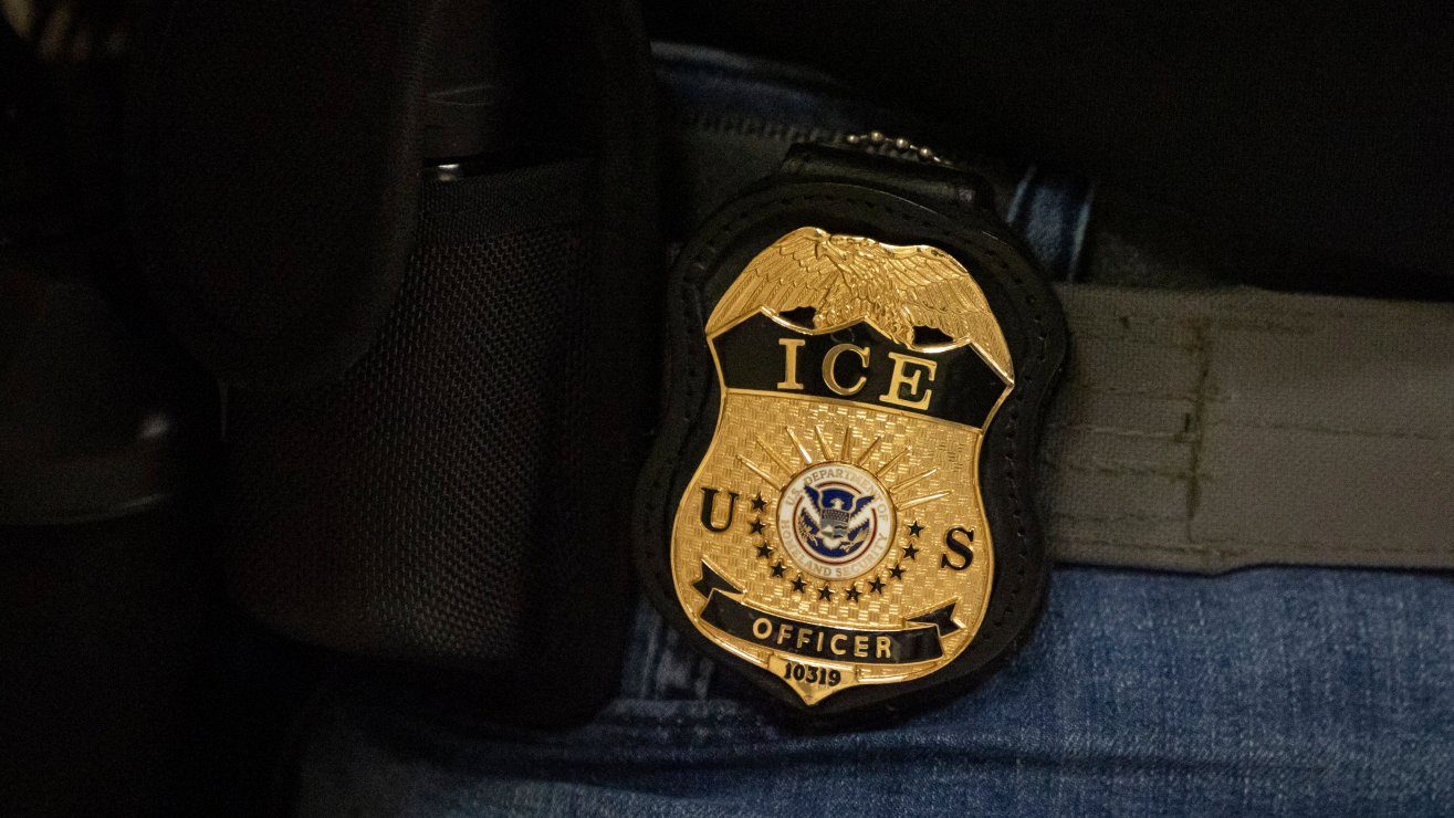 Joven hispana vivió 28 años en EEUU y fue deportada por el ICE