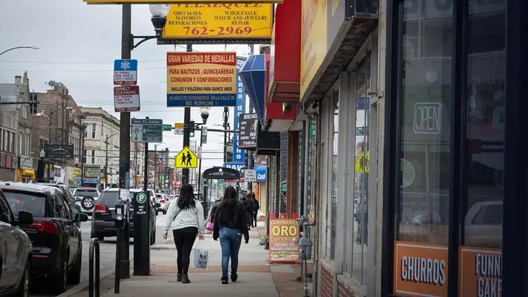 El miedo a redadas reduce la participación en la semana de restaurantes latinos en Chicago