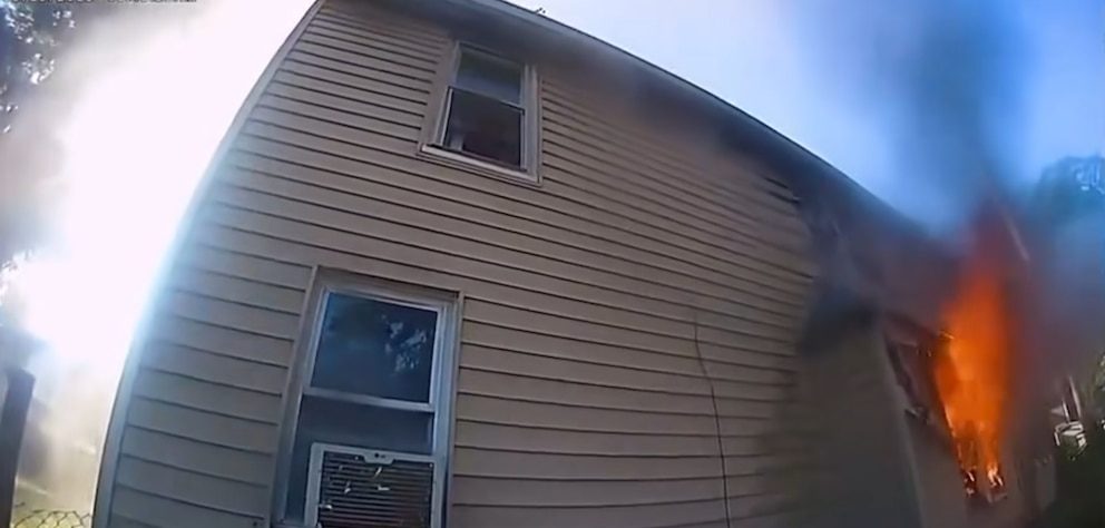 Niño en Nueva Jersey saltó desde el segundo piso de una casa en llamas y ocurrió un milagro
