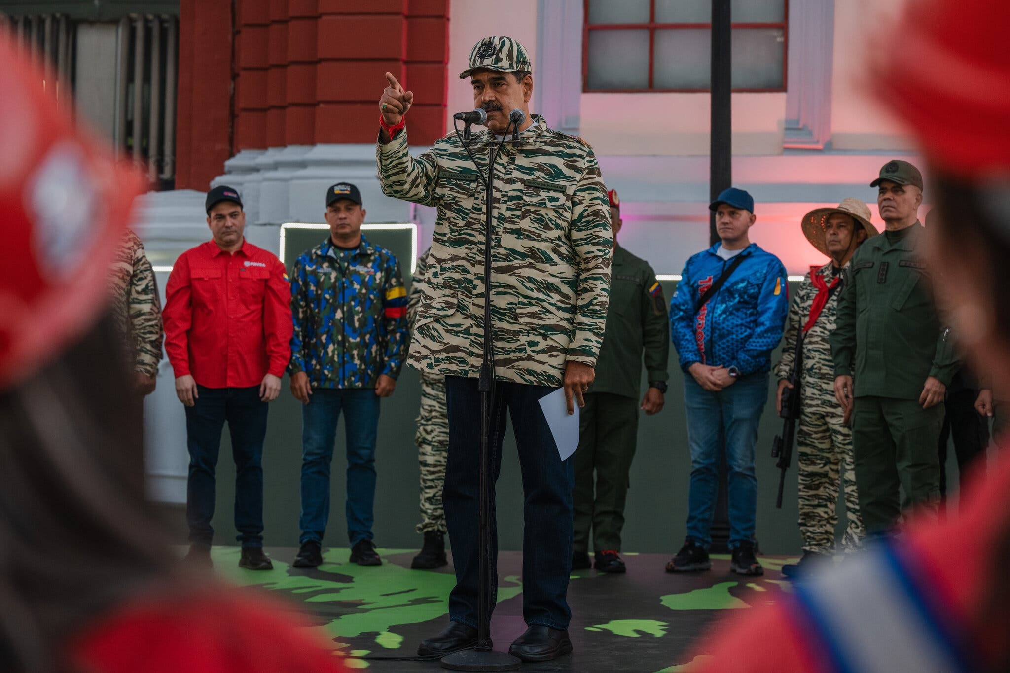 NYT: ¿El gobierno de Trump se está preparando para una confrontación militar con Venezuela?