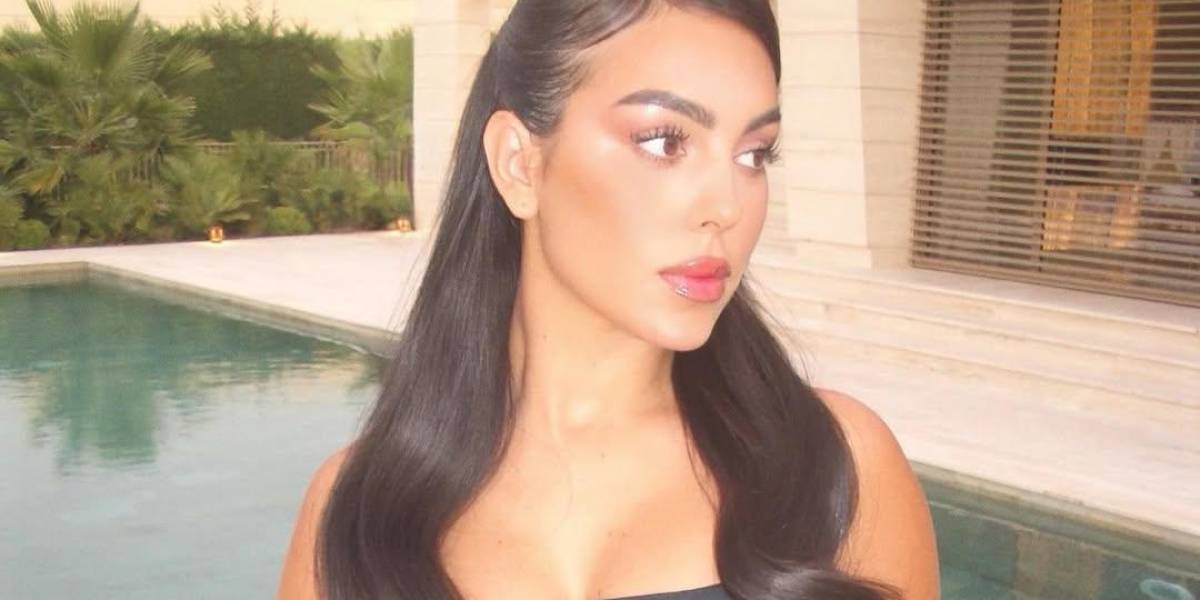 Georgina Rodríguez y el vestido que paralizó Instagram por lo cortico… y ajustado (FOTOS+DIOOSS)