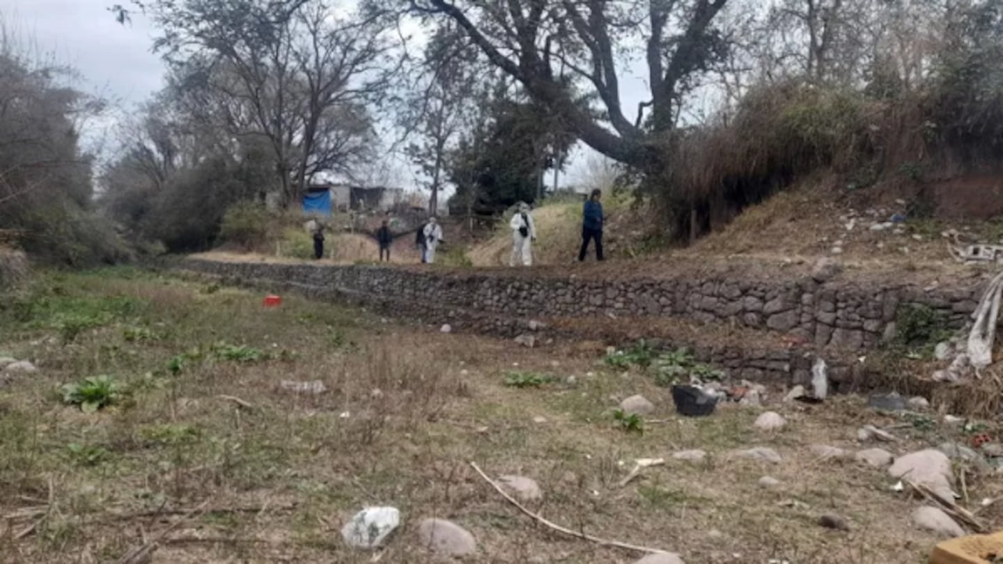 Hallaron más huesos humanos cerca de la casa del asesino serial que conmociona a Argentina