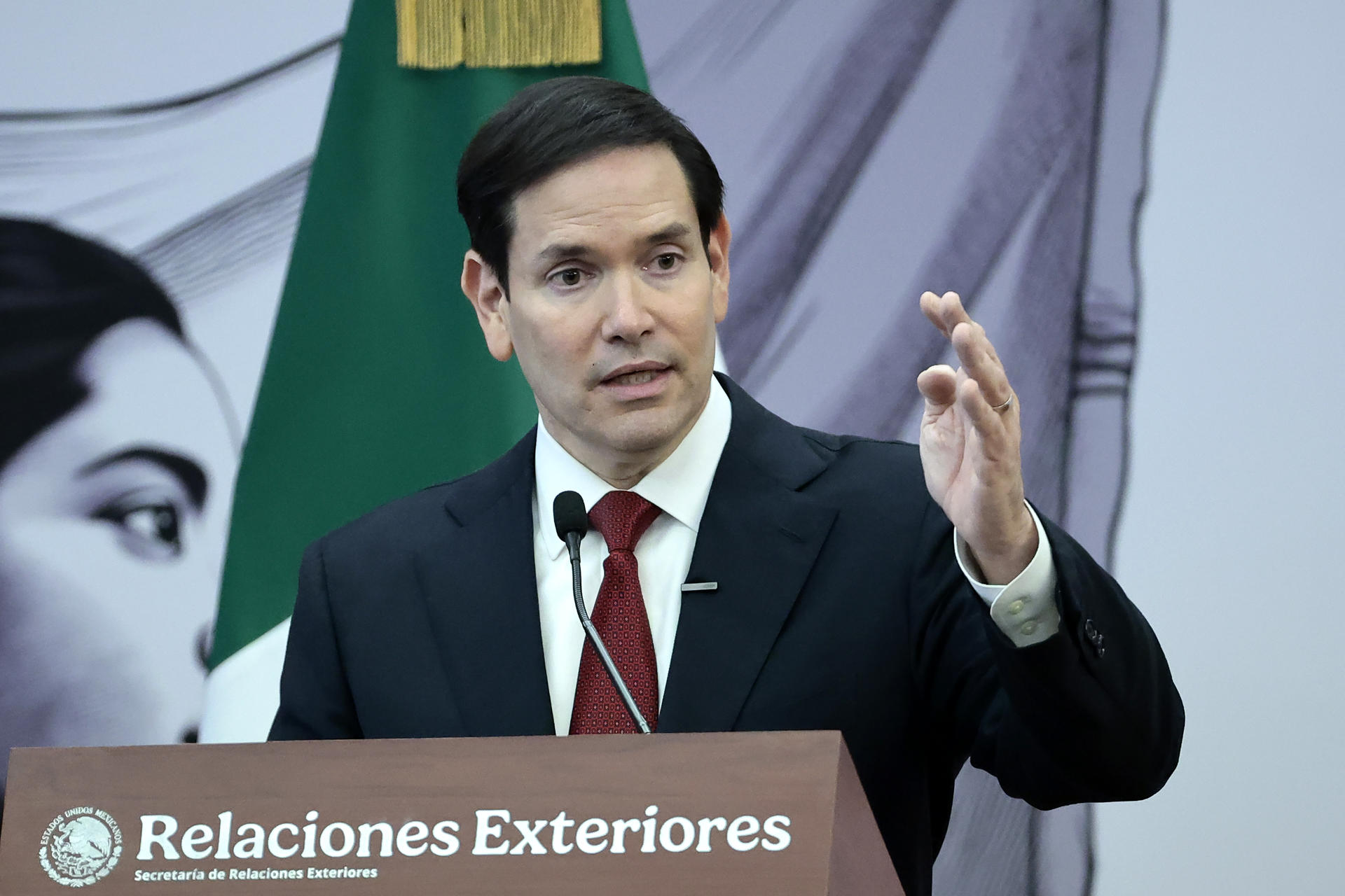 Marco Rubio llega a Ecuador para reforzar lazos contra la inmigración ilegal y la delincuencia transnacional