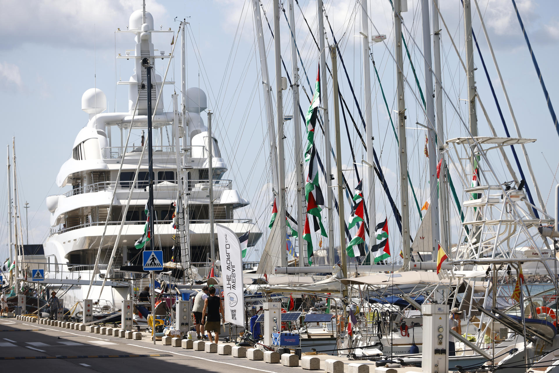 España negó que un dron causara la explosión en barco de Flotilla de la Libertad