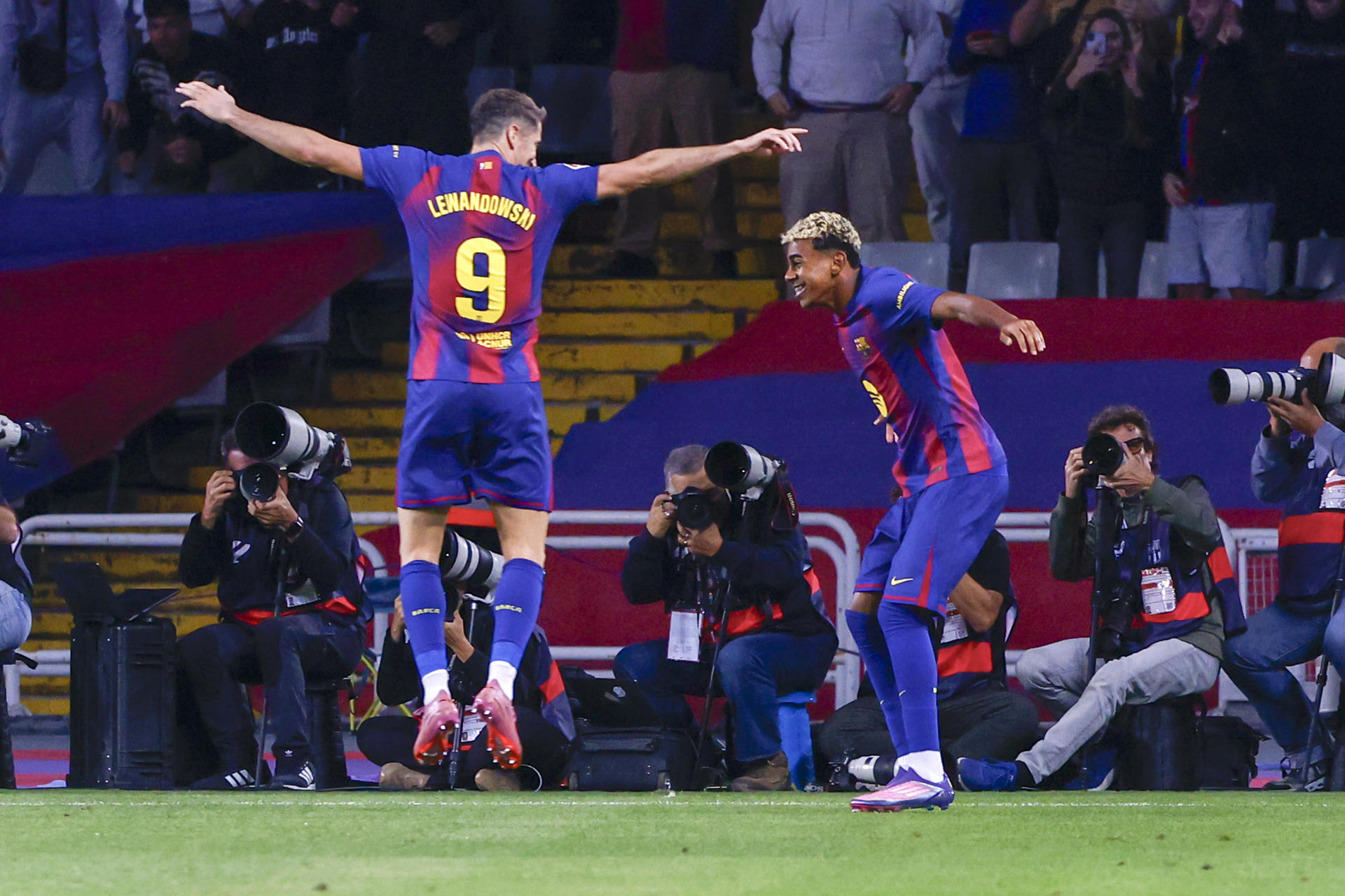 Barcelona se asienta en el liderato de LaLiga al vencer a Real Sociedad