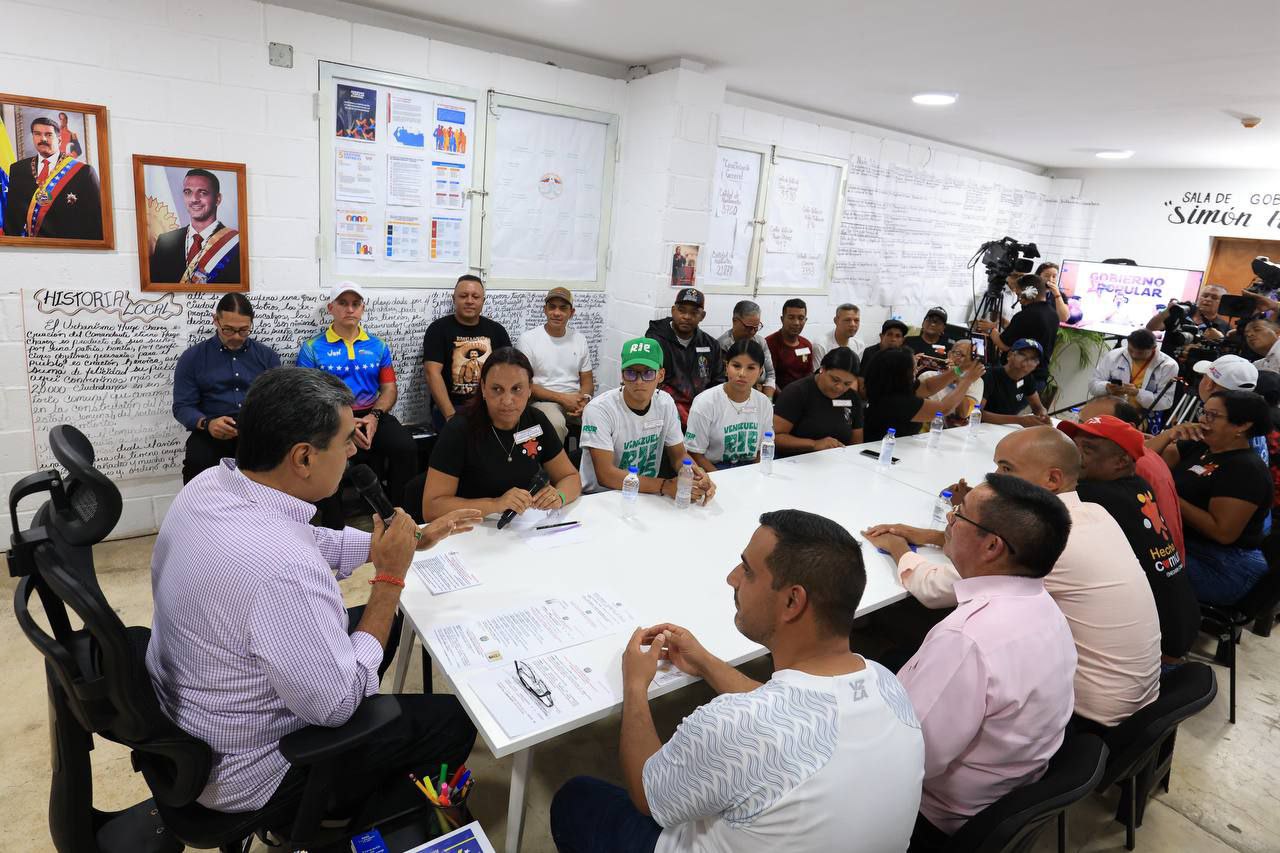 Maduro aseguró que militares chavistas en La Orchila "están defendiendo todo el Caribe" contra EEUU