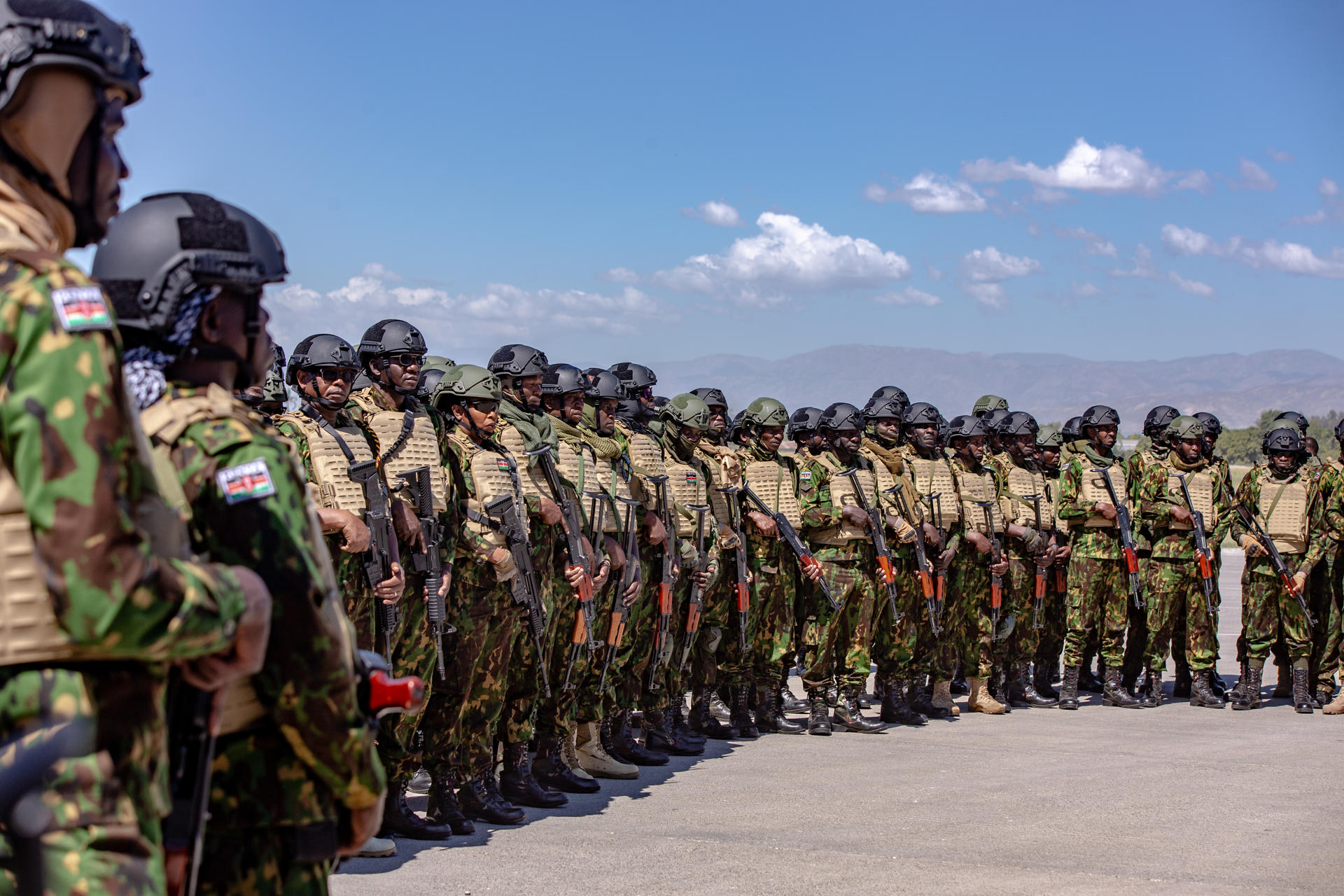 Consejo de Seguridad de la ONU dio luz verde a una nueva misión para combatir a pandillas en Haití