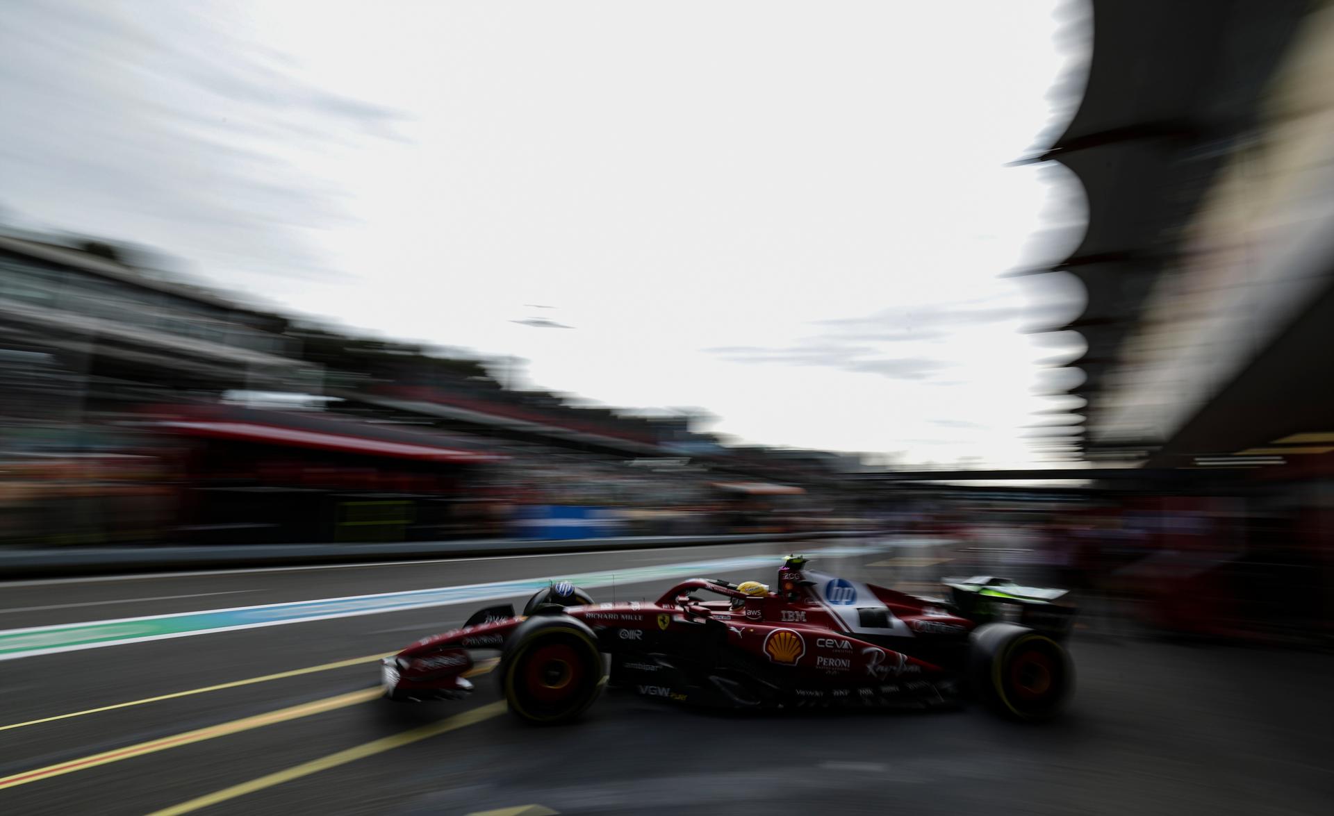 Hamilton lidera y Ferrari le roba el protagonismo a McLaren en Baku