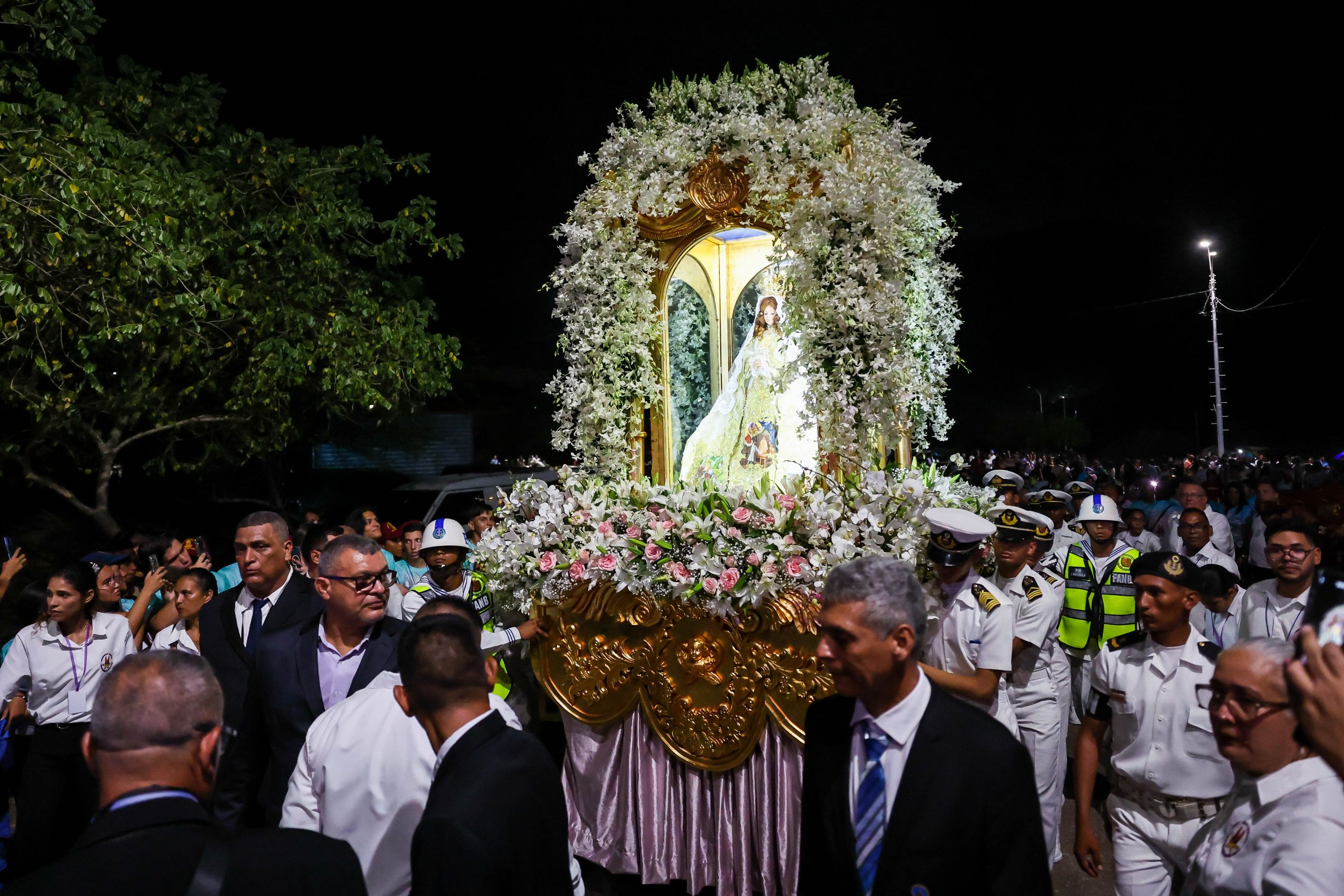 Devotos celebraron a la Virgen del Valle en Margarita y pidieron por sus familiares migrantes