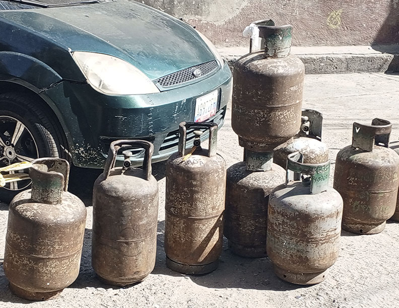 Habitantes de Guasdualito exigen agilizar venta de gas doméstico en la zona