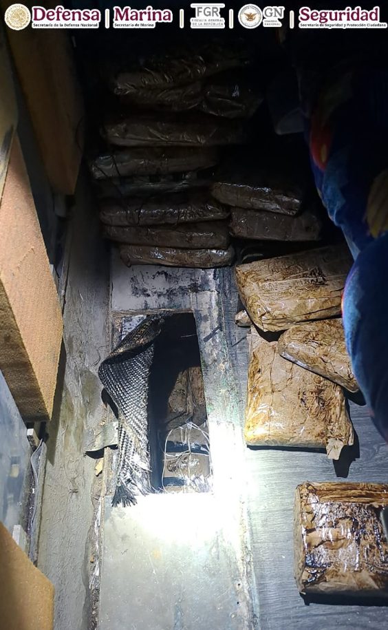 Detenidos traficantes mexicanos con 50 kilos de heroína y fentanilo ocultos en un autobús