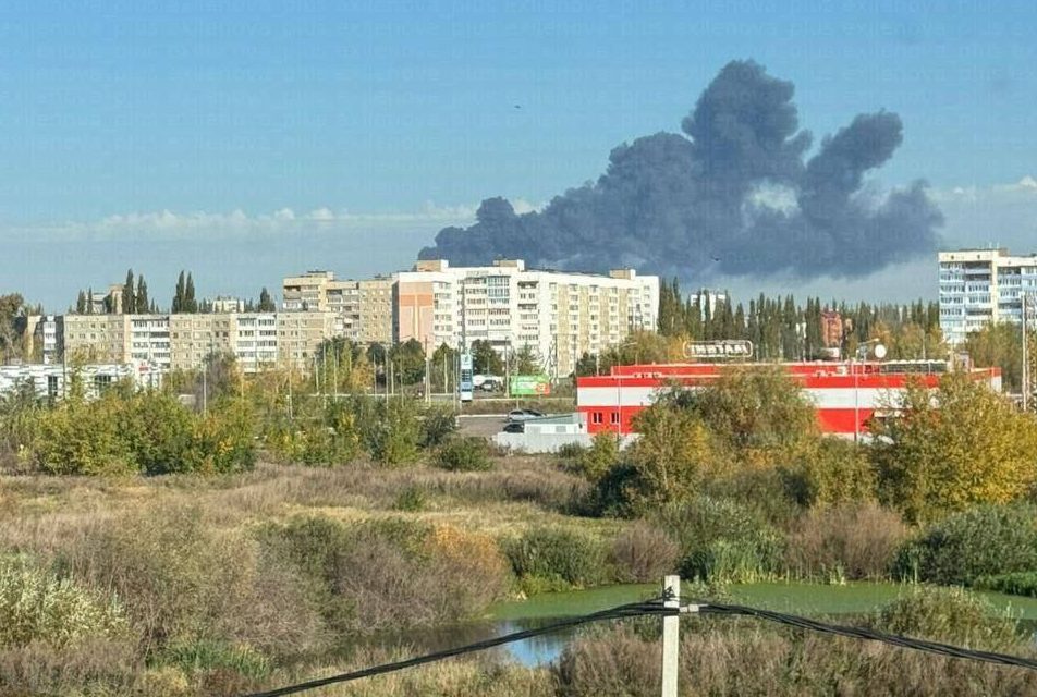 Drones ucranianos alcanzaron nuevamente una planta petroquímica rusa de Gazprom