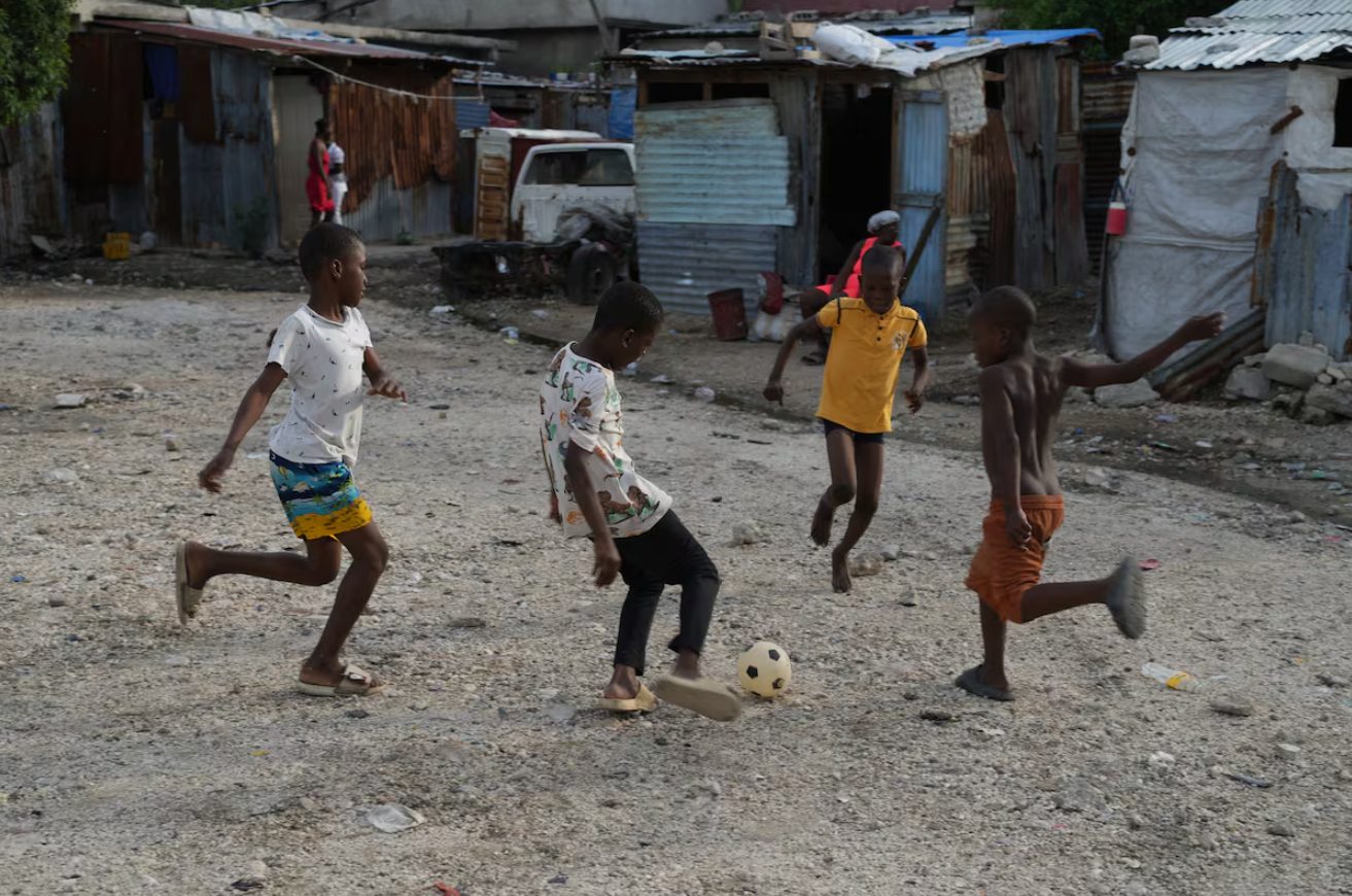Ataque con drones mató a ocho niños durante una fiesta de cumpleaños en Haití