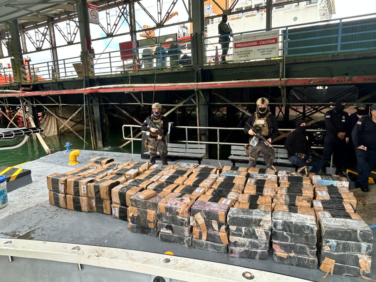 Autoridades de Costa Rica en coordinación con la DEA incautaron dos toneladas de cocaína