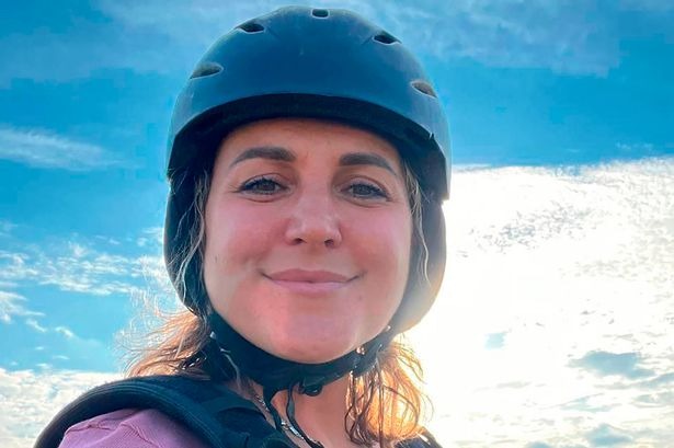 Selfie mortal: quiso tomarse una foto a casi 100 metros de altura y cayó al vacío frente a su hijo